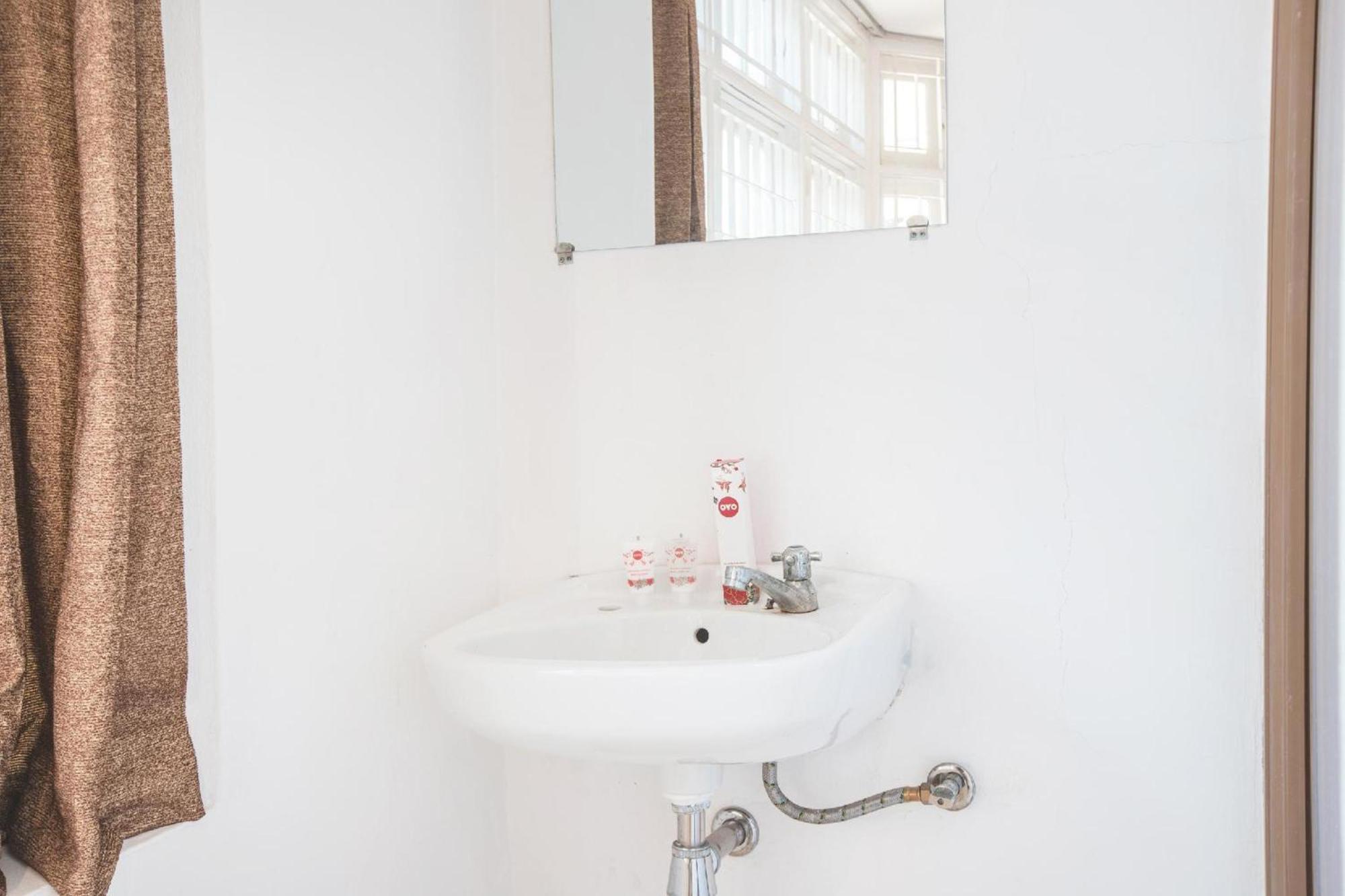 ג'קרטה Capital O 332 Residence G17 Kemang מראה חיצוני תמונה