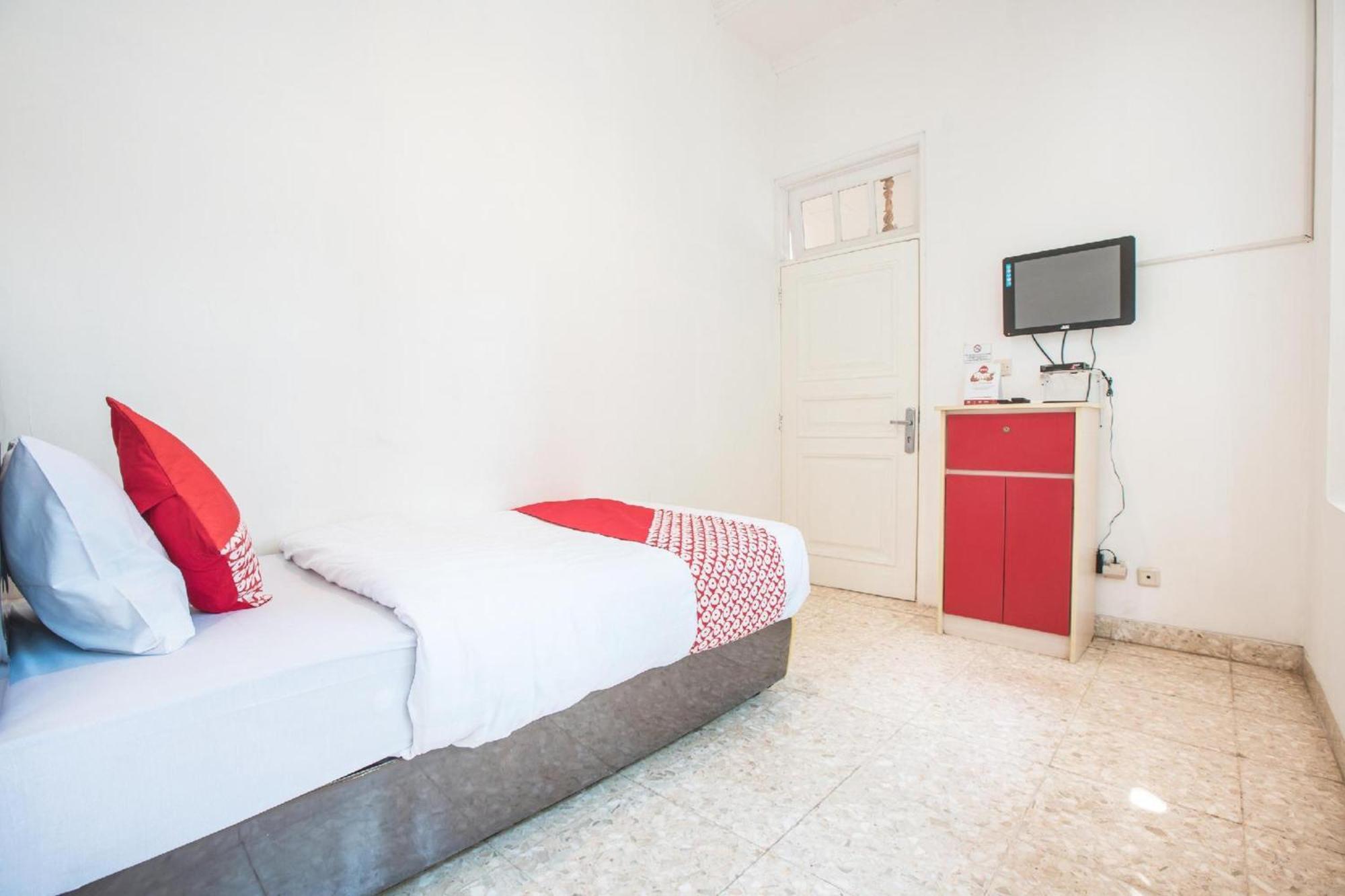 ג'קרטה Capital O 332 Residence G17 Kemang מראה חיצוני תמונה