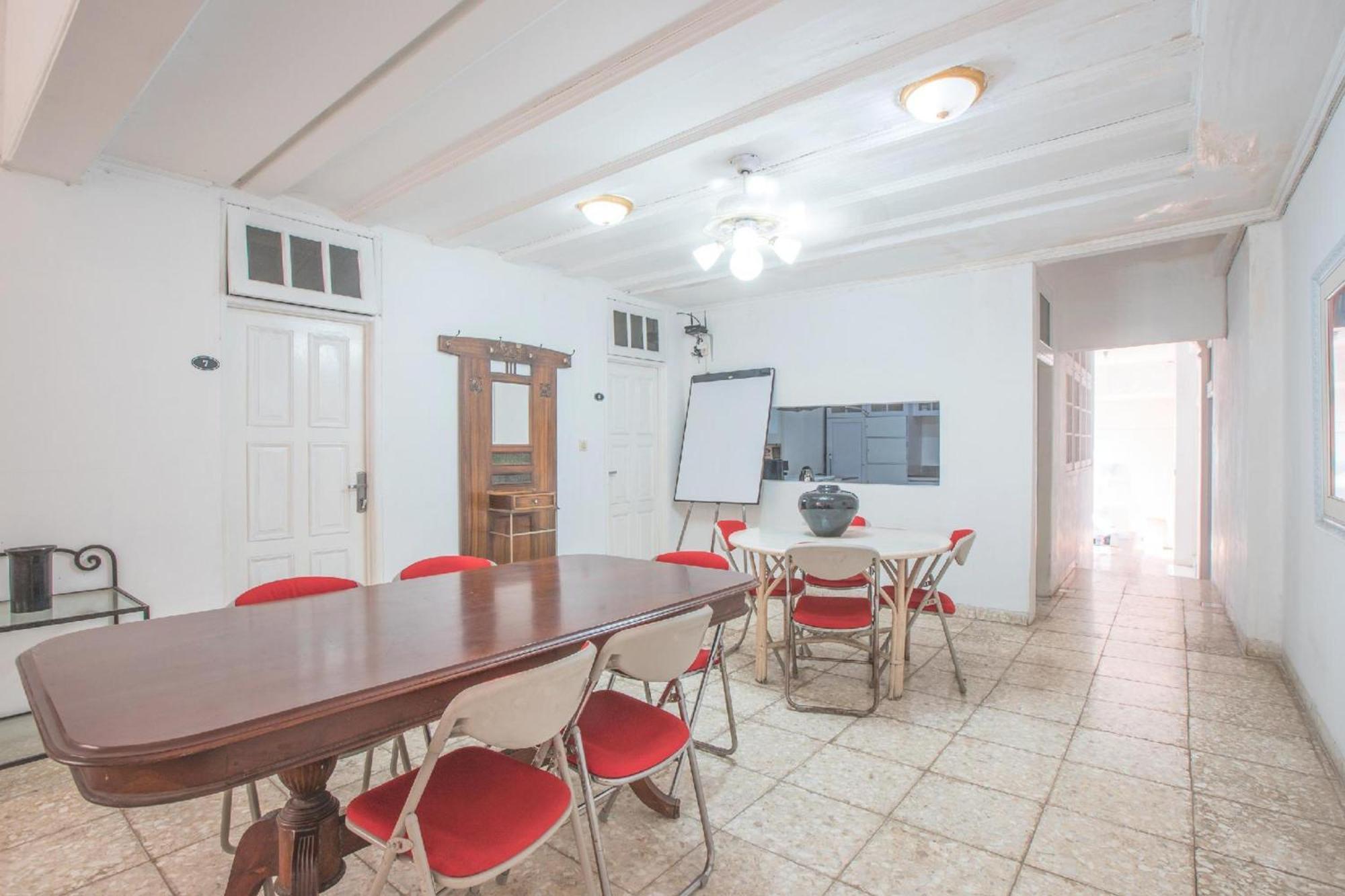 ג'קרטה Capital O 332 Residence G17 Kemang מראה חיצוני תמונה